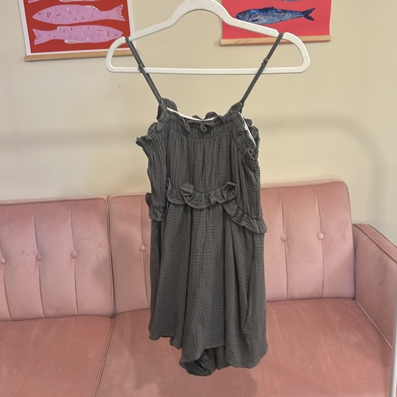 Gray Ruffled Jumpsuit - Picture 3 of 4